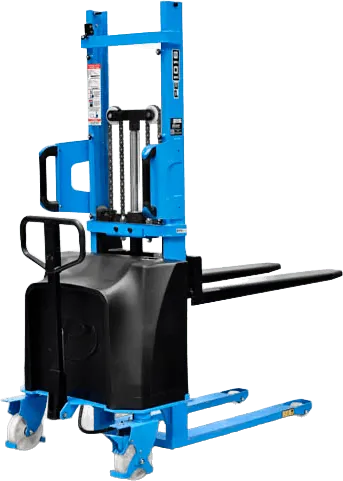 PE 1016 pelo lado do operador, com o timão